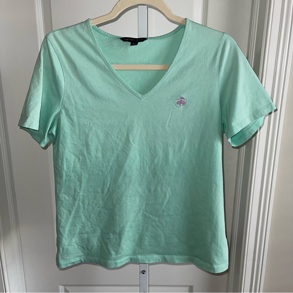 Brooks Brothers 346 Mint Green V Neck T Shirt Womens Large Cotton Logo Tee
